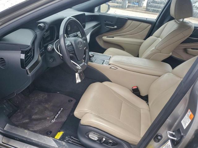 Lexus LS 500 Base Image 10