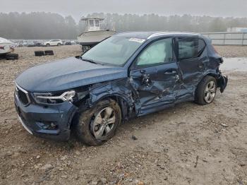  Salvage Volvo XC40