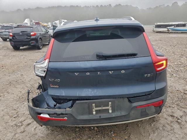 Volvo XC40 T5 Momentum Image 12