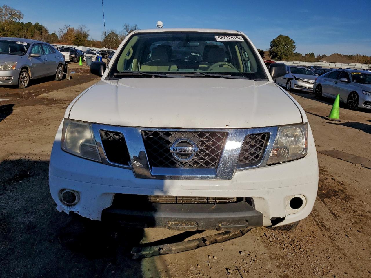 Nissan Frontier S Image 2