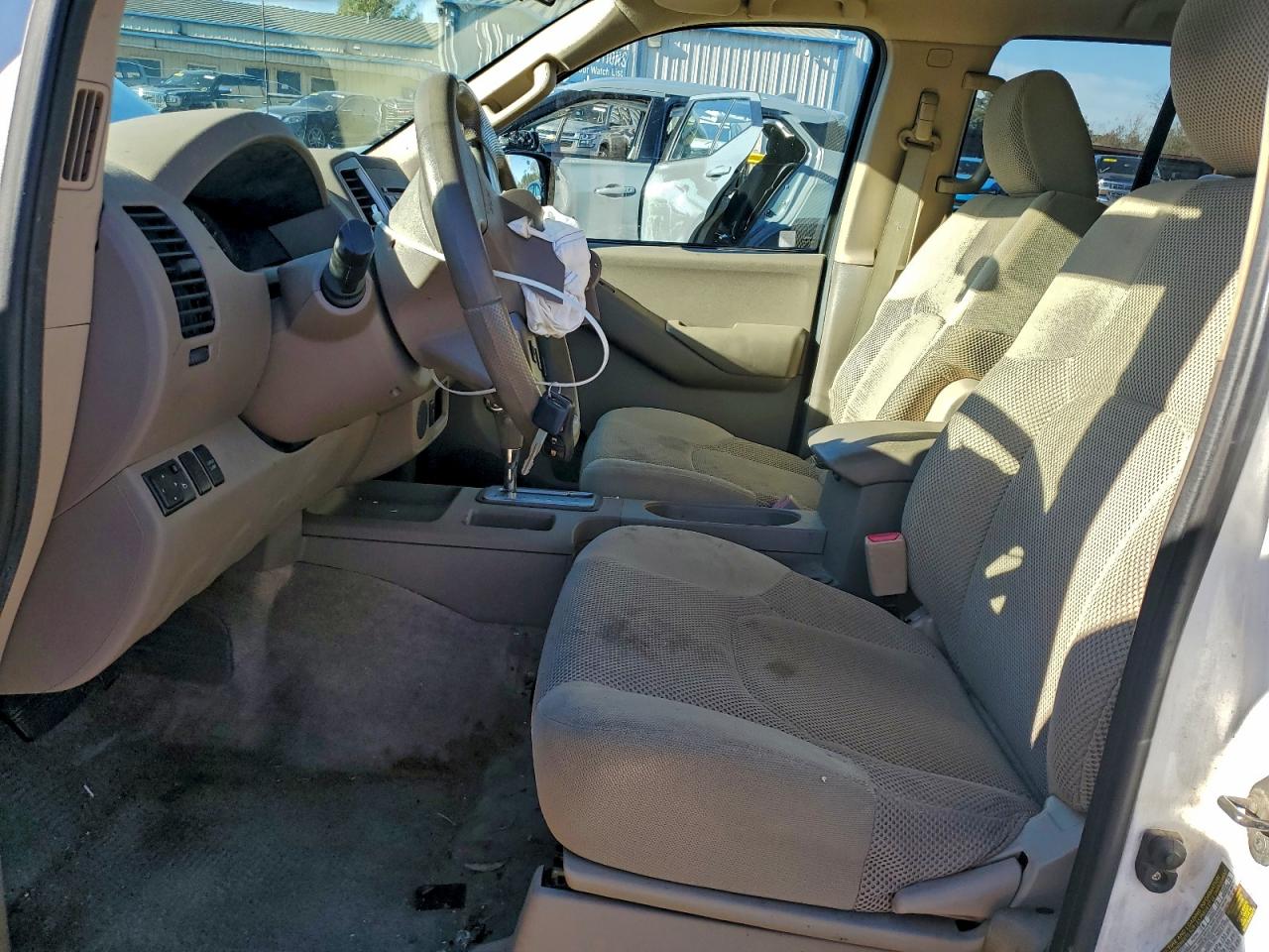 Nissan Frontier S Image 5