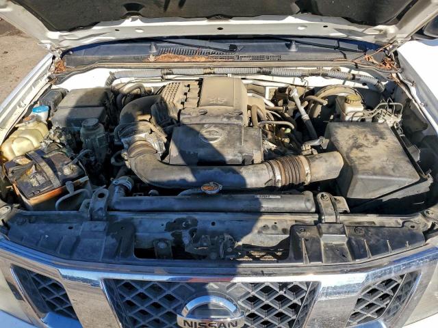 Nissan Frontier S Image 8