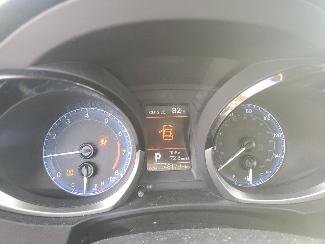 Toyota Corolla L Image 13