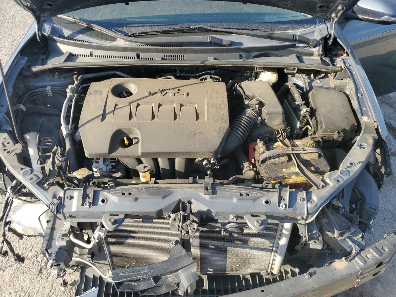 Toyota Corolla L Image 12