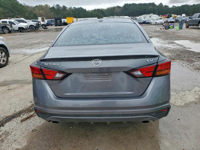 Nissan Altima Sv Image 12