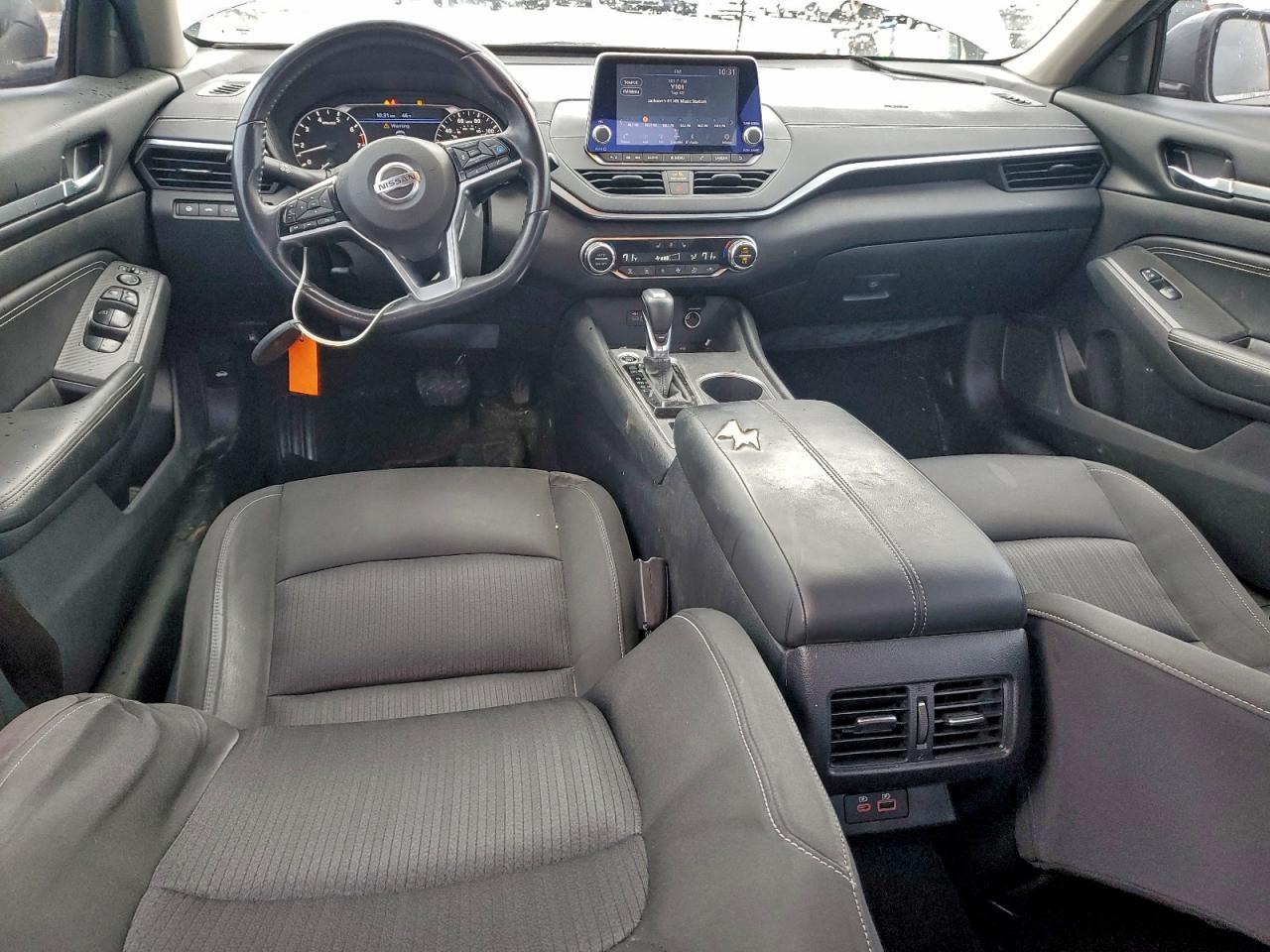 Nissan Altima Sv Image 10