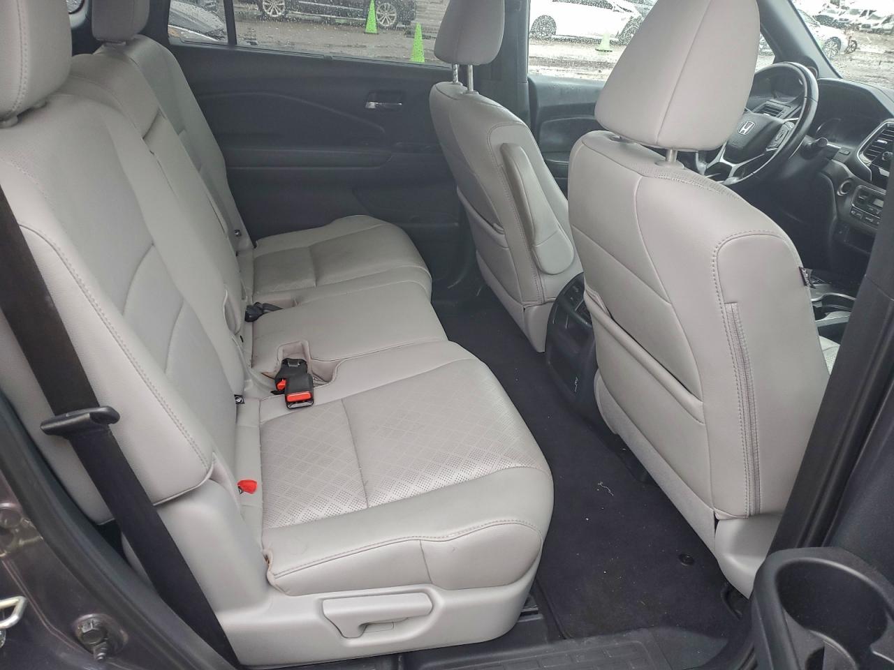 Honda Passport Exl Image 2