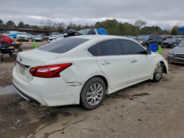 Nissan Altima 2.5 Image 10