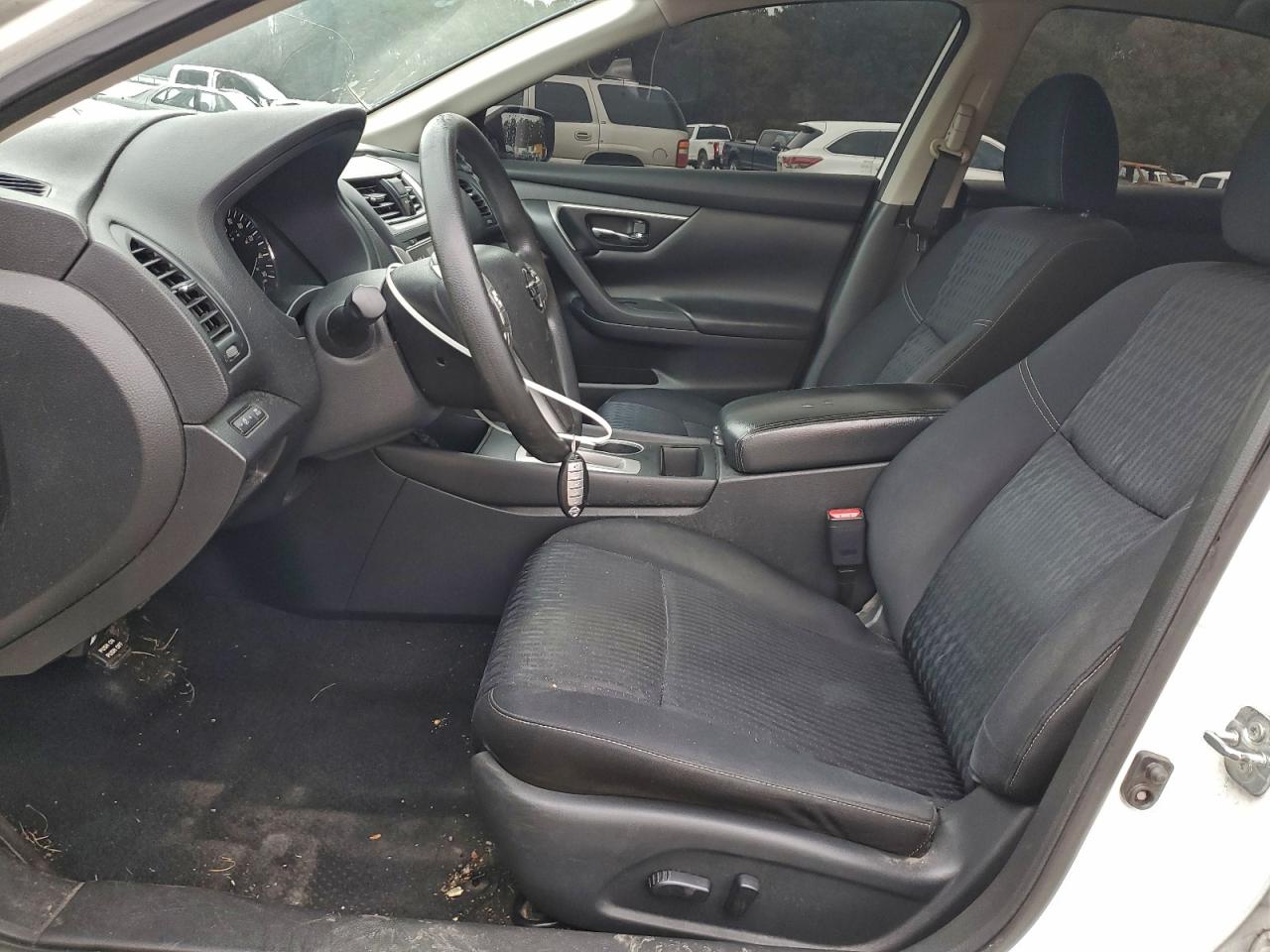 Nissan Altima 2.5 Image 4