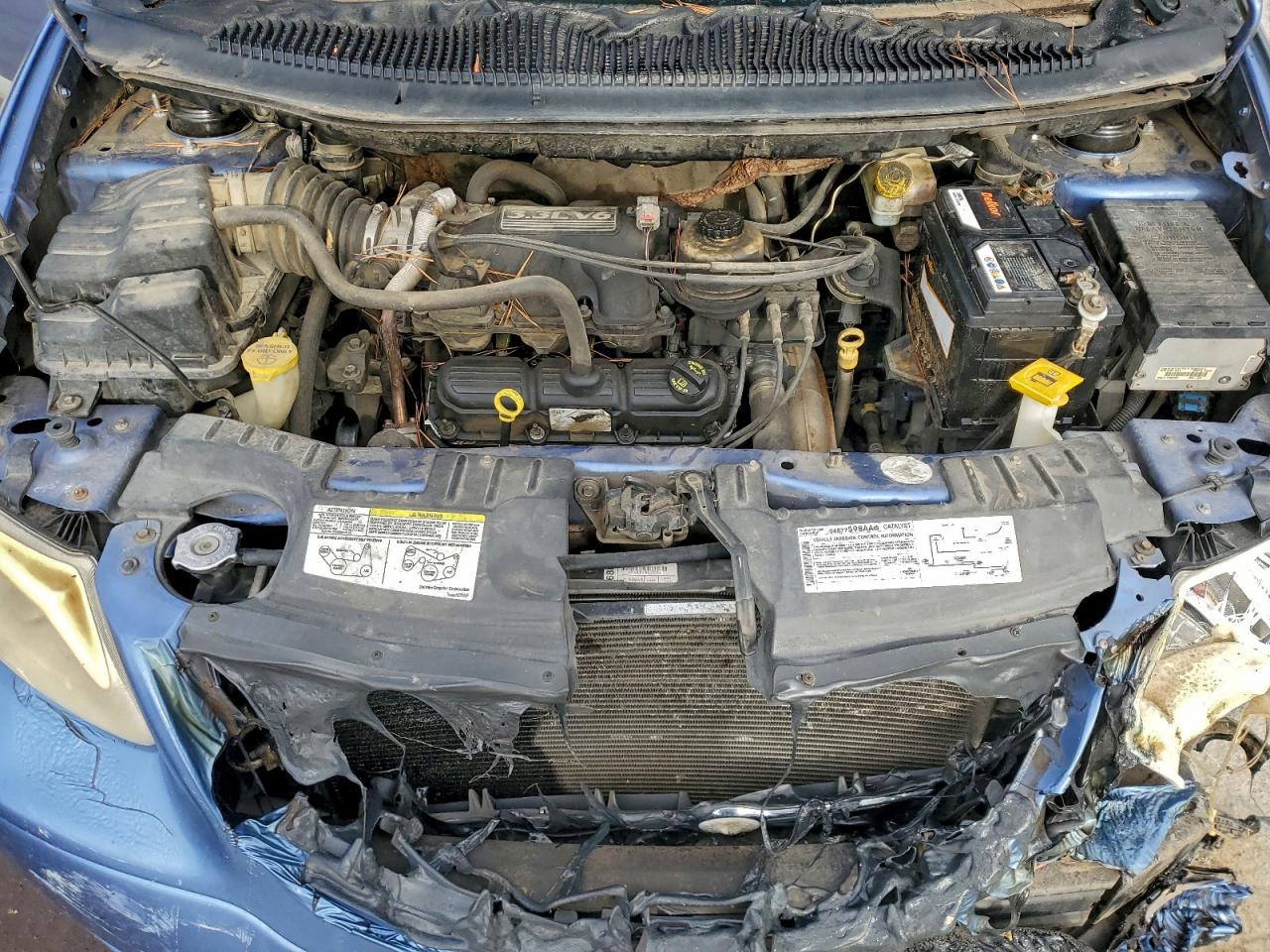 Chrysler Minivan Lx Image 6