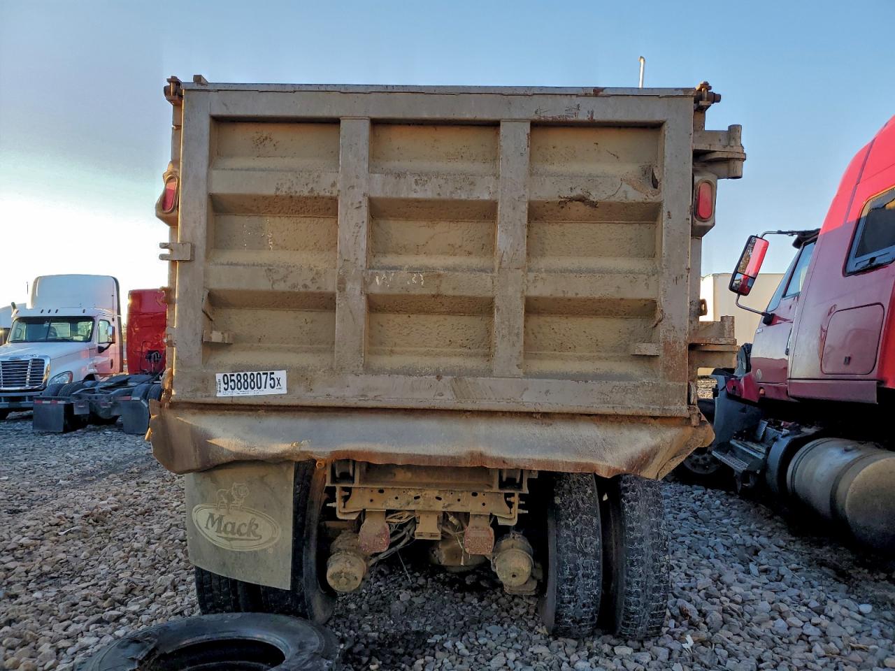 Mack 700 Gu700 Image 6
