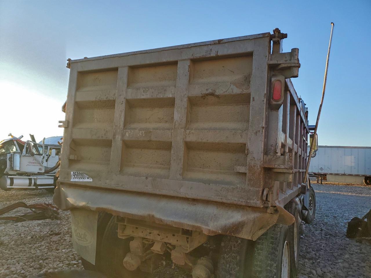 Mack 700 Gu700 Image 11