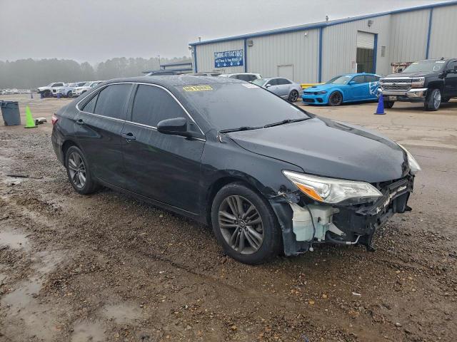 Toyota Camry Le Image 7