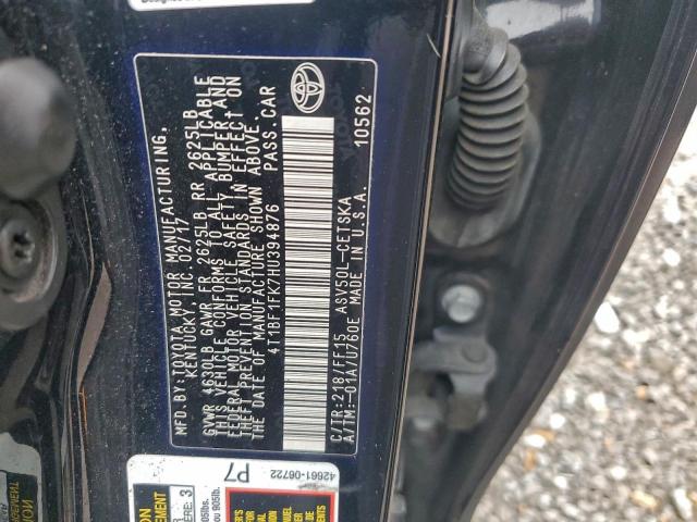 Toyota Camry Le Image 6