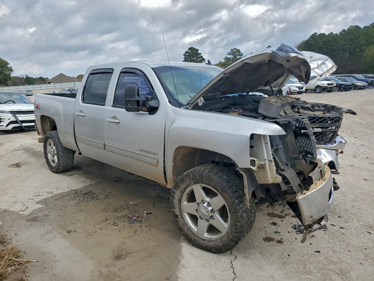 Chevrolet Silverado K2500 Heavy Duty Ltz Image 7