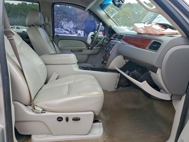 Chevrolet Silverado K2500 Heavy Duty Ltz Image 5