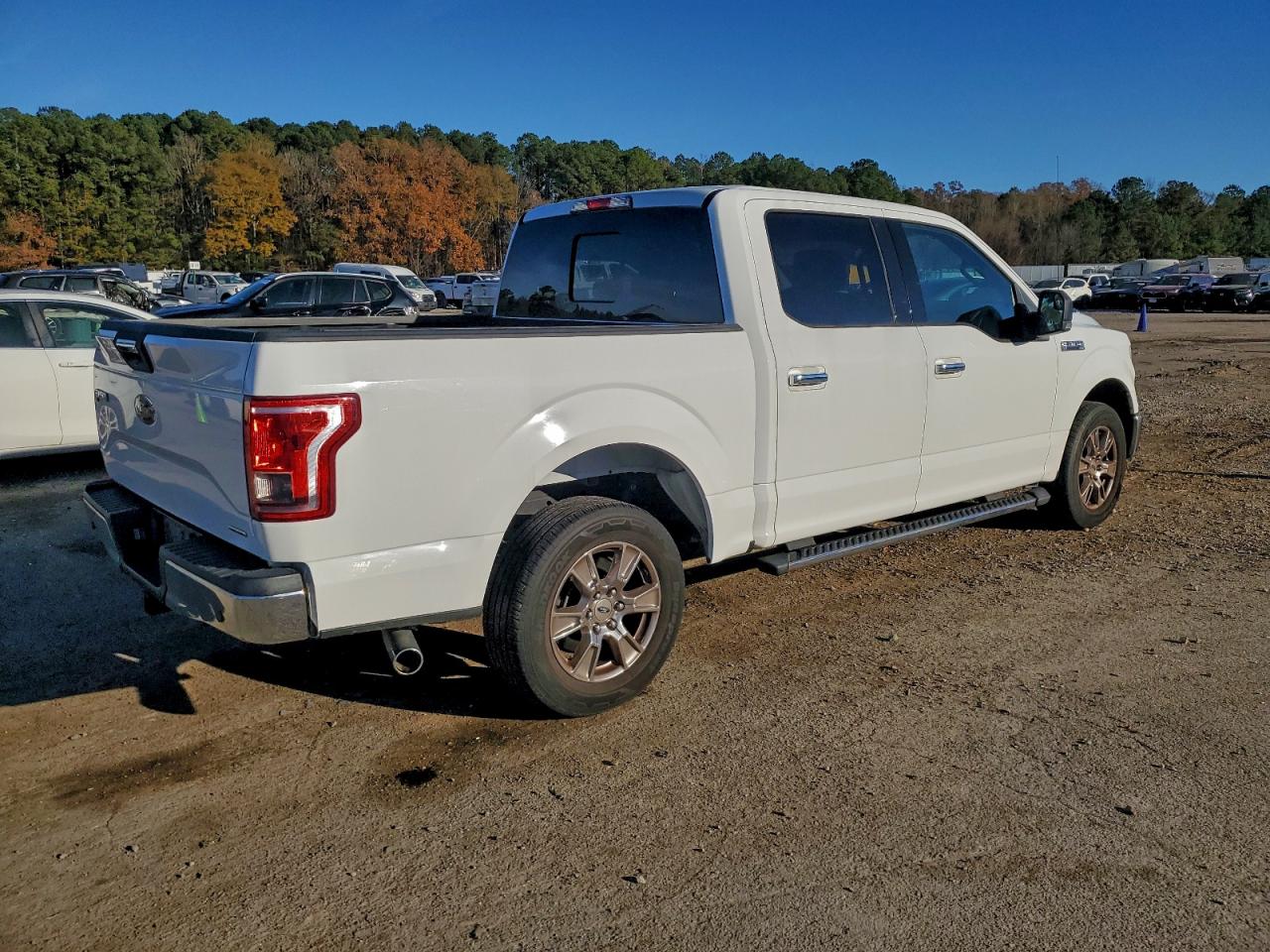 Ford F-150 Supercrew Image 2