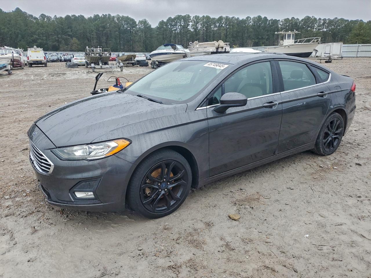 Ford Fusion Se Image 1