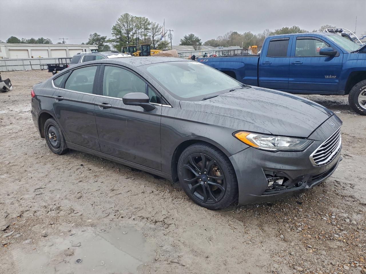 Ford Fusion Se Image 2