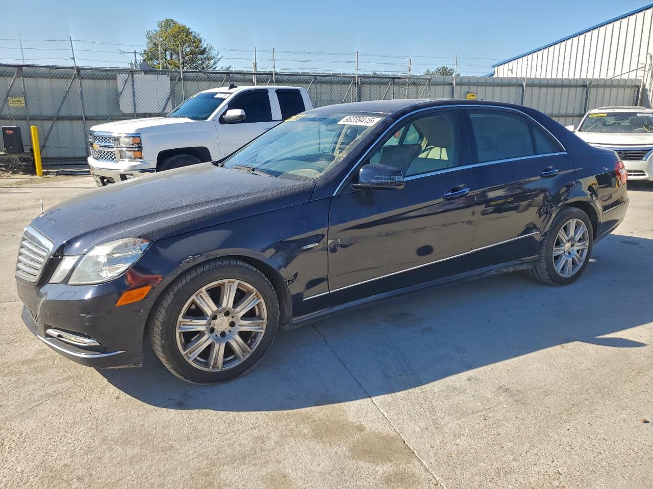 Mercedes-Benz E-Class 350 Image 1