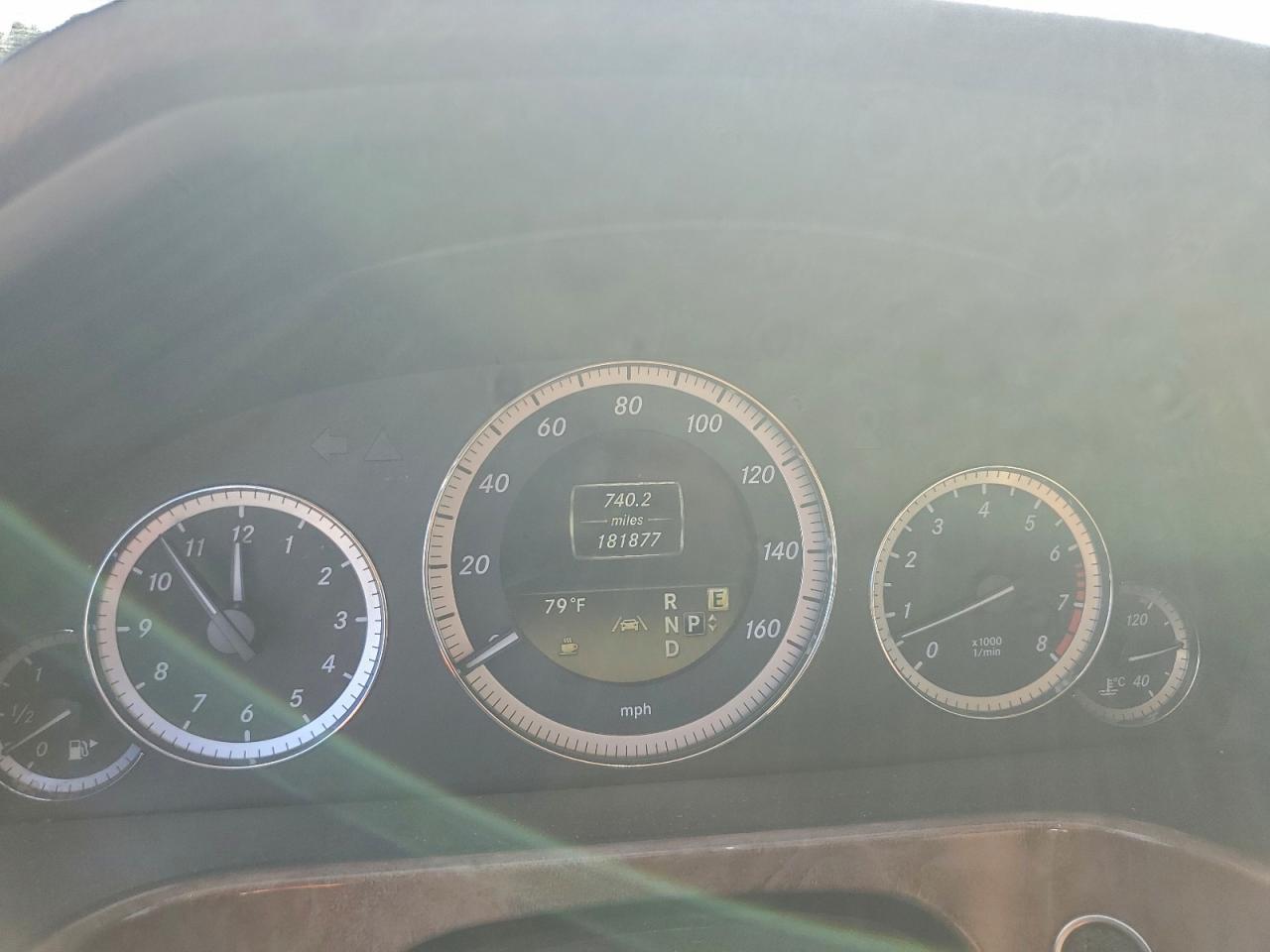 Mercedes-Benz E-Class 350 Image 9