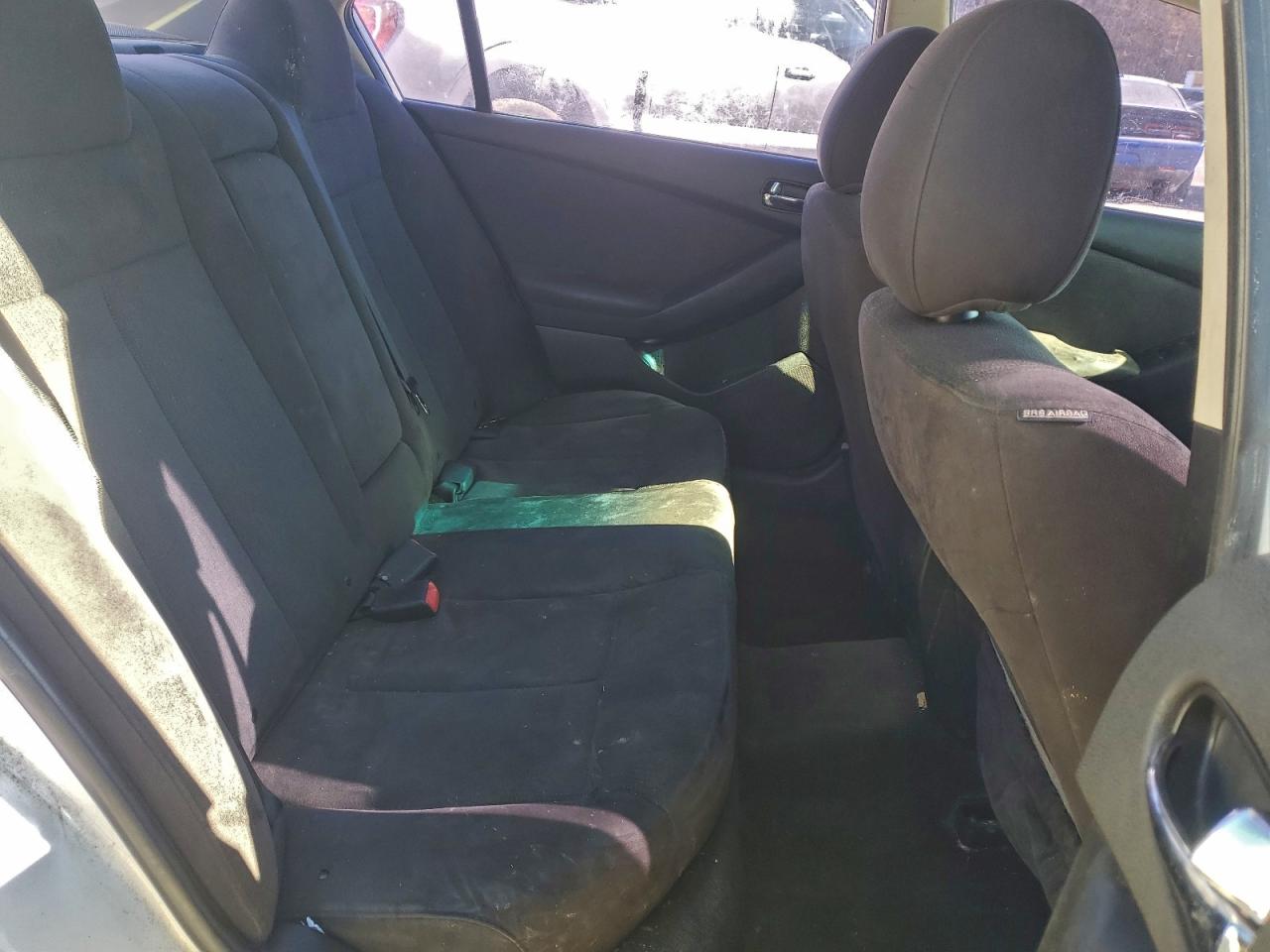 Nissan Altima Base Image 6