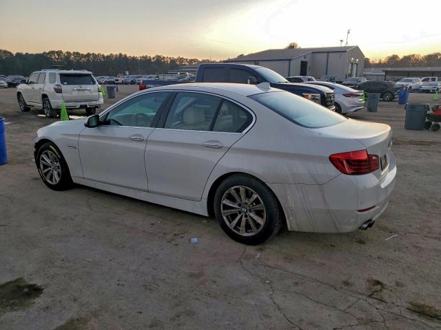 BMW 5 Series I Image 4