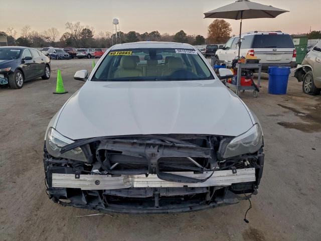 BMW 5 Series I Image 6