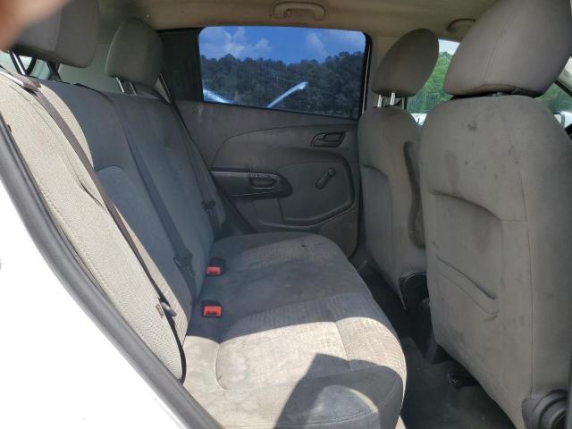 Chevrolet Sonic Image 7