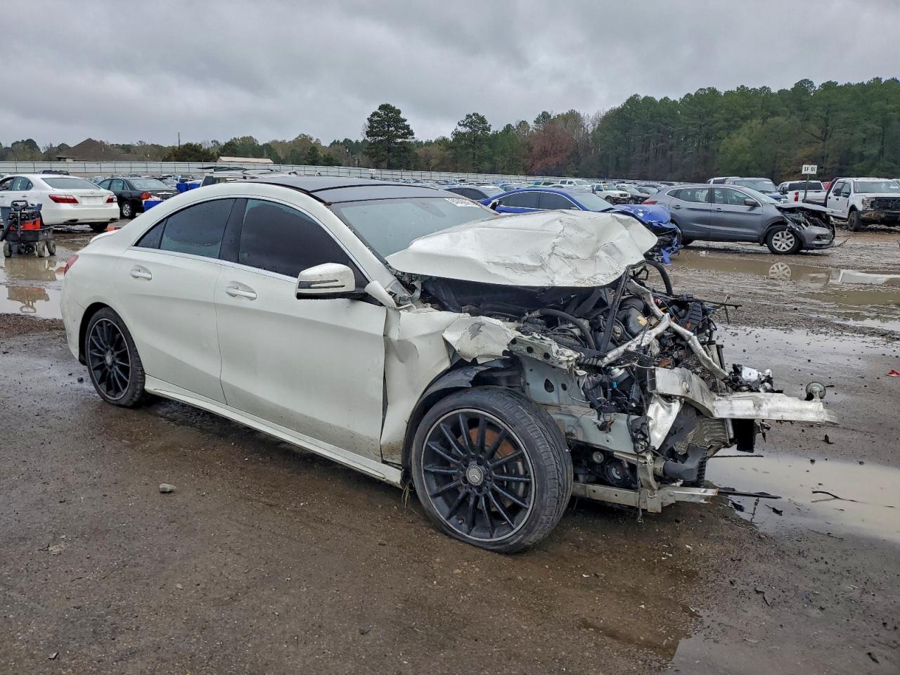 Mercedes-Benz Cla-class 250 Image 9