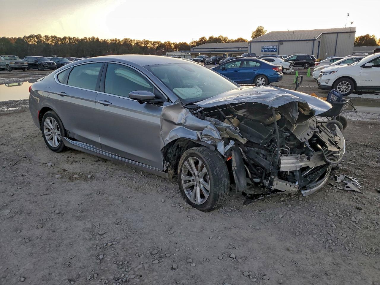 Chrysler 200 Limited Image 9