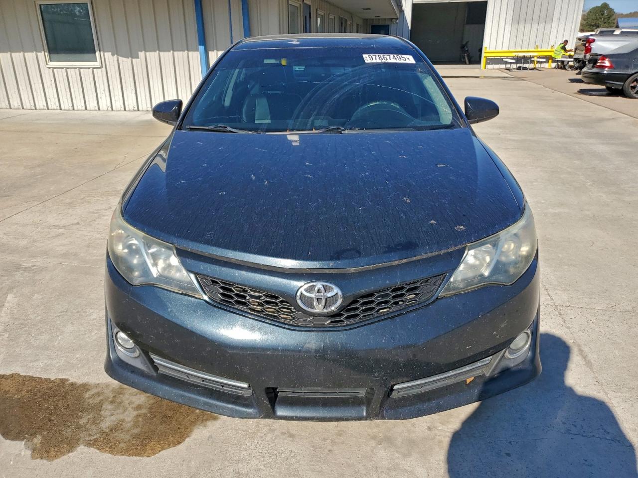 Toyota Camry L Image 11