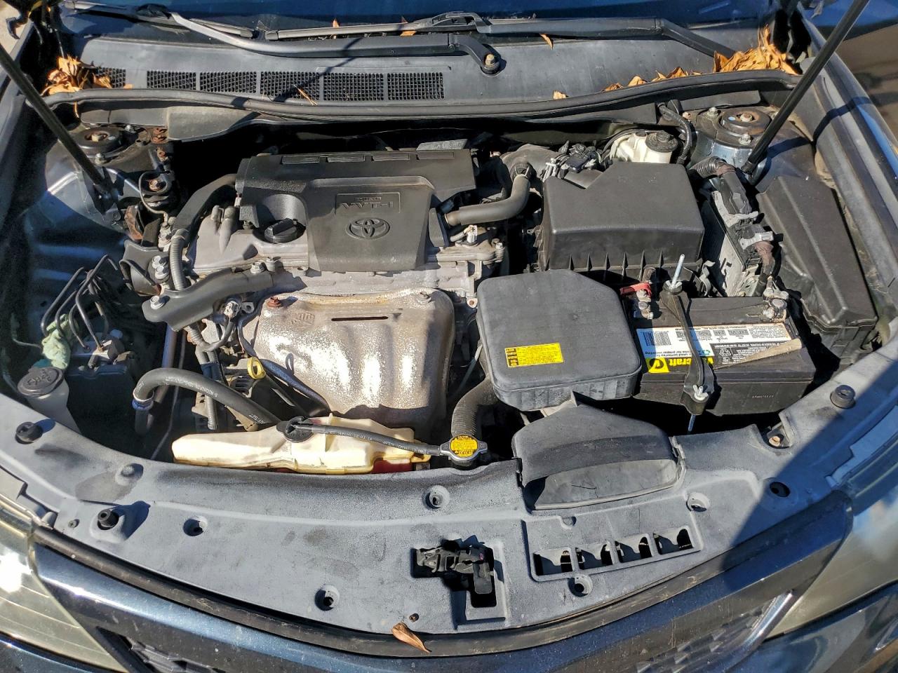 Toyota Camry L Image 4
