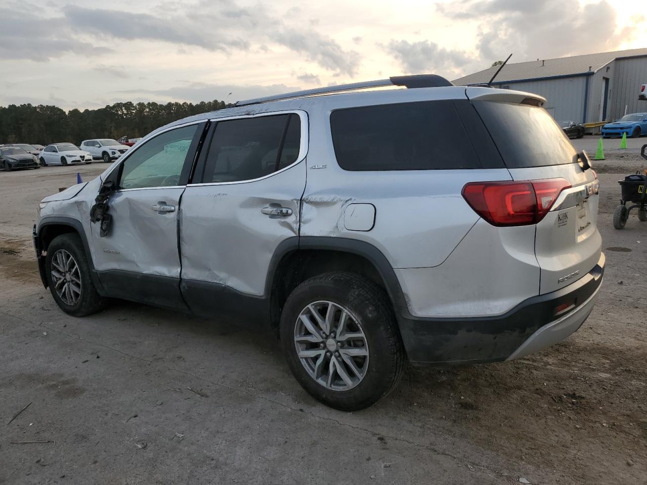 GMC Acadia Sle Image 5