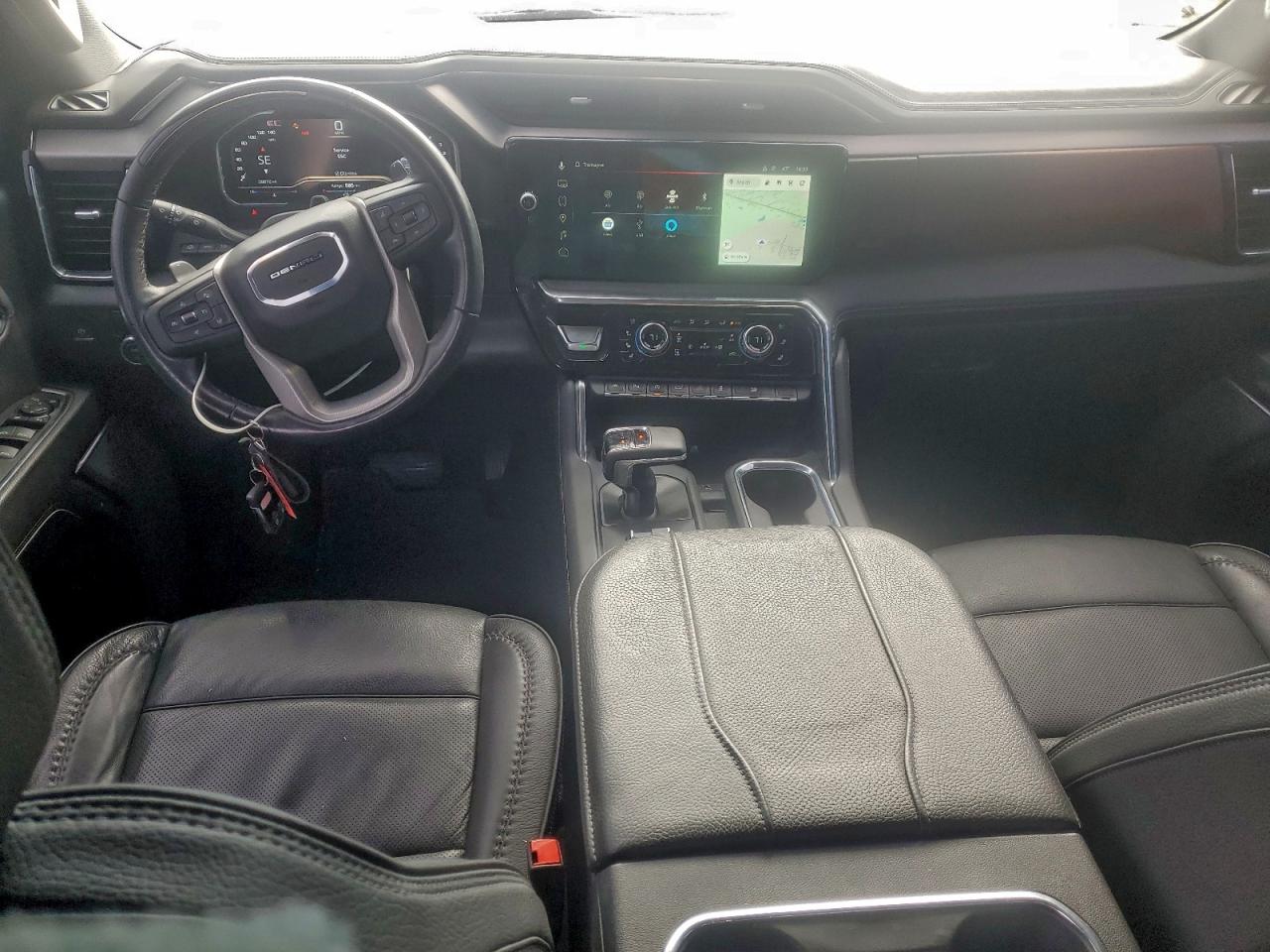 GMC Sierra C1500 Denali Image 6