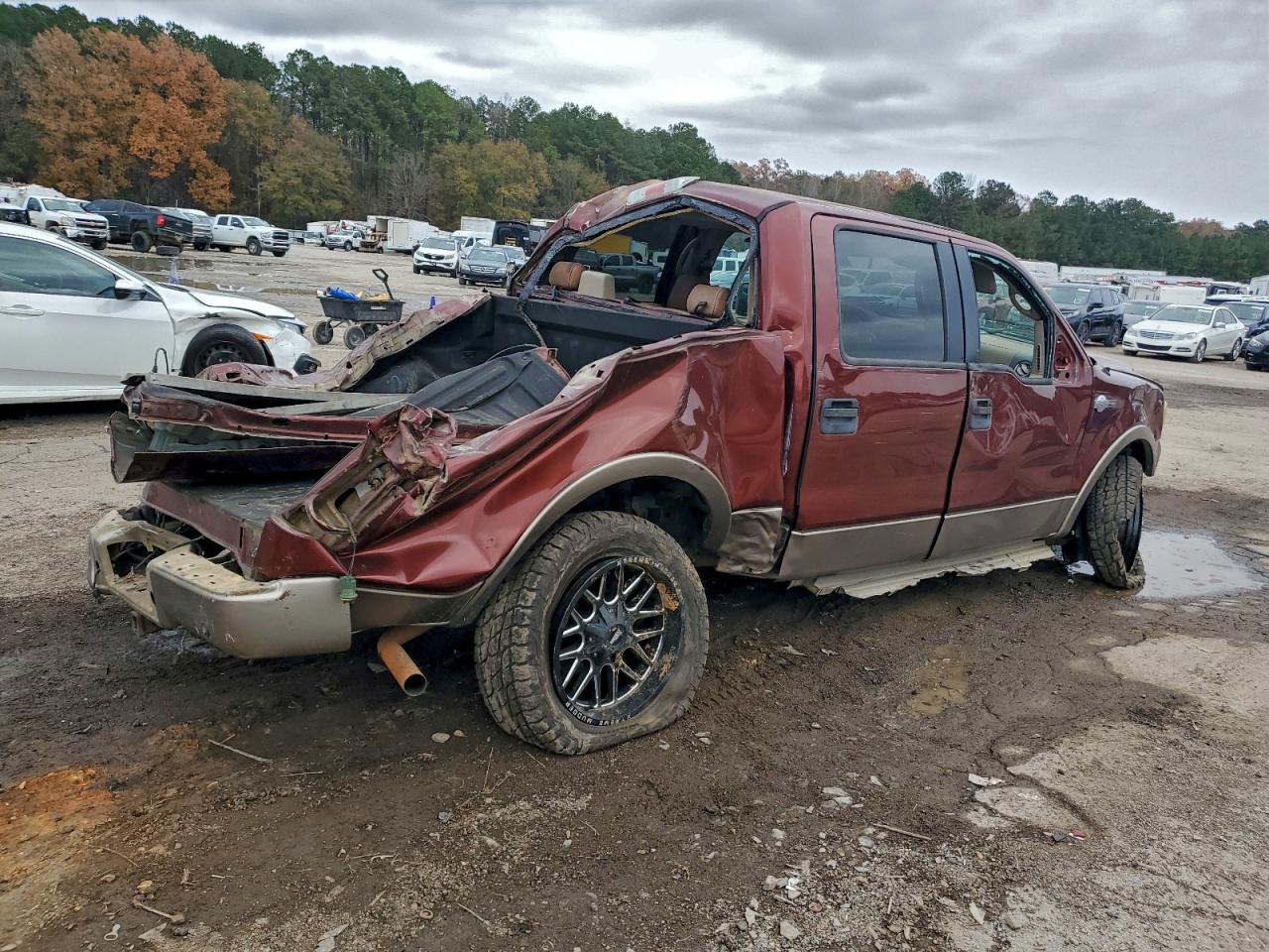 Ford F-150 Supercrew Image 3