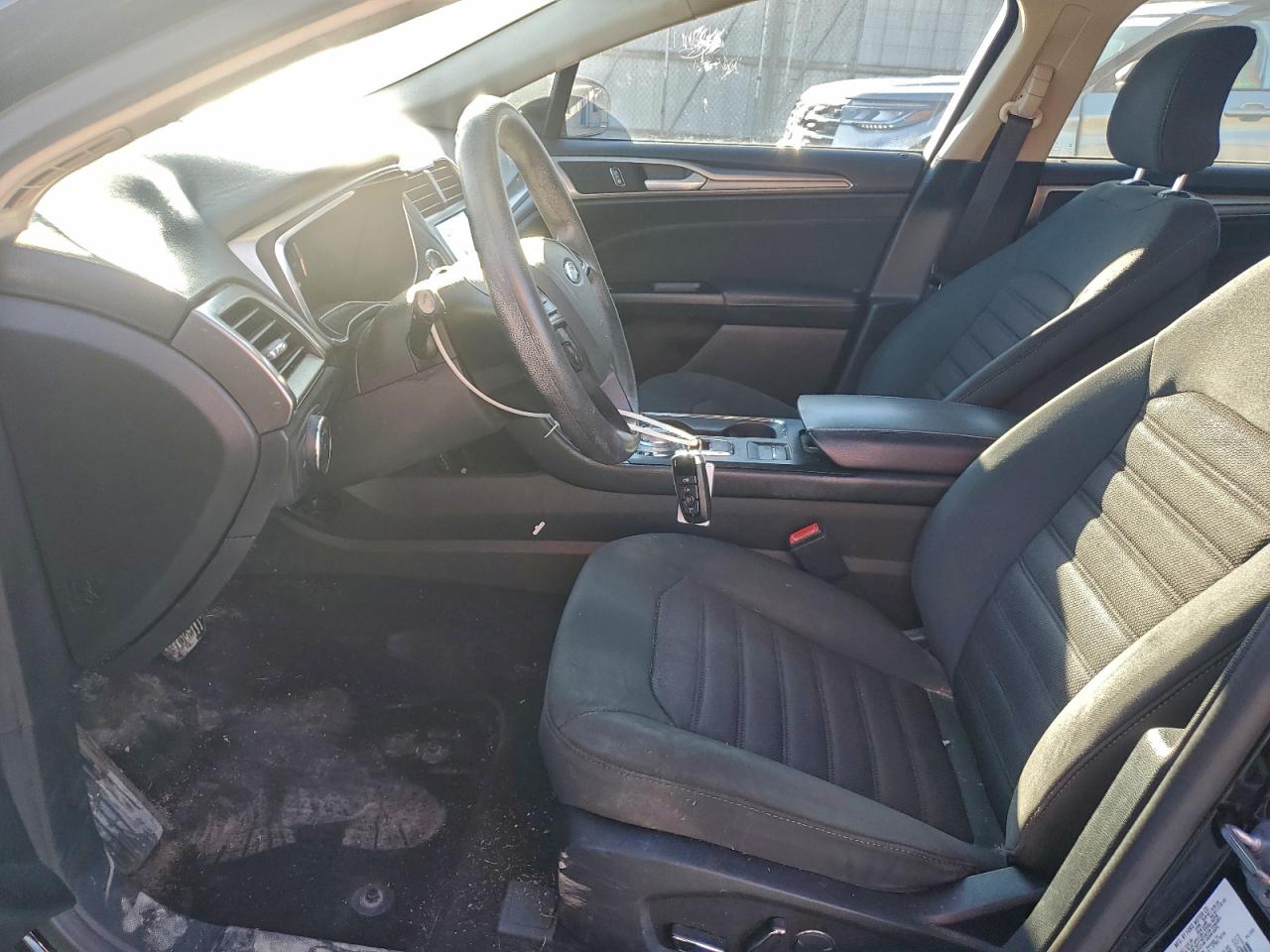 Ford Fusion Se Image 12