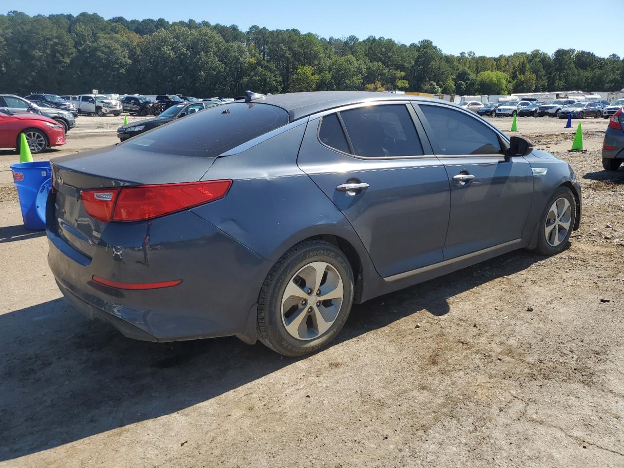 Kia Optima Hybrid Image 2