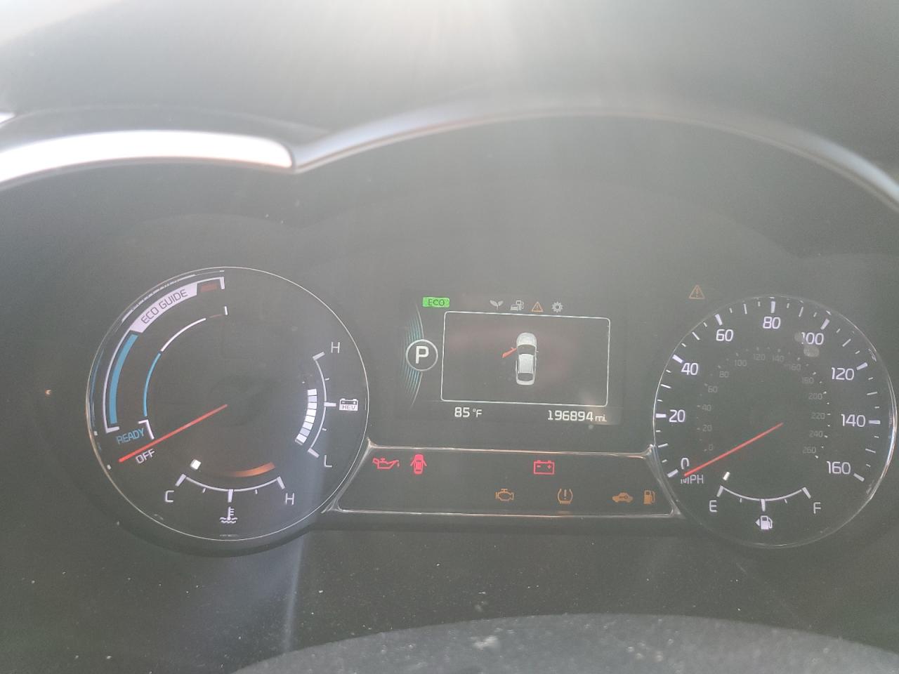 Kia Optima Hybrid Image 6