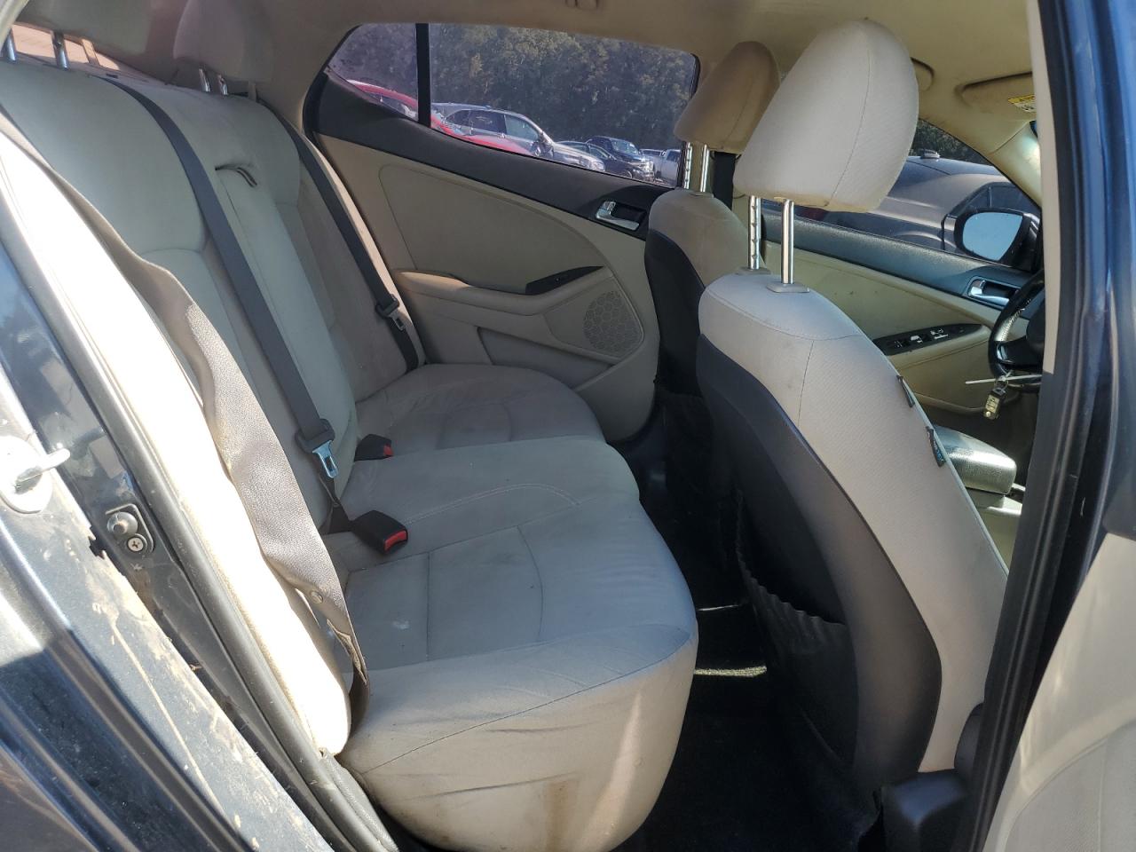 Kia Optima Hybrid Image 7