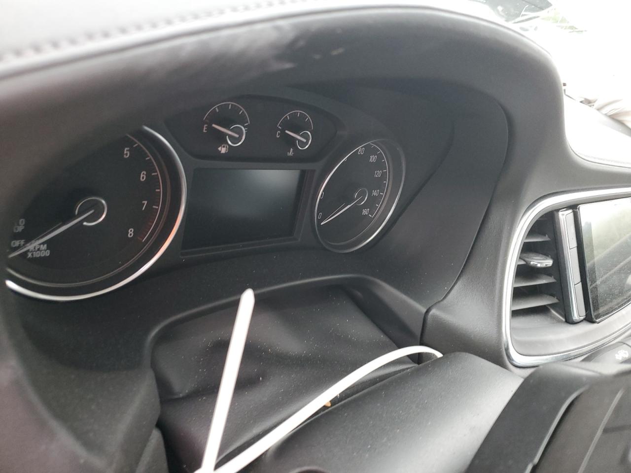 Buick Enclave Essence Image 10