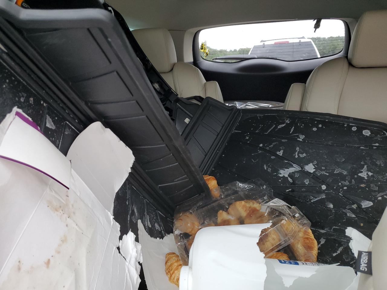 Buick Enclave Essence Image 13