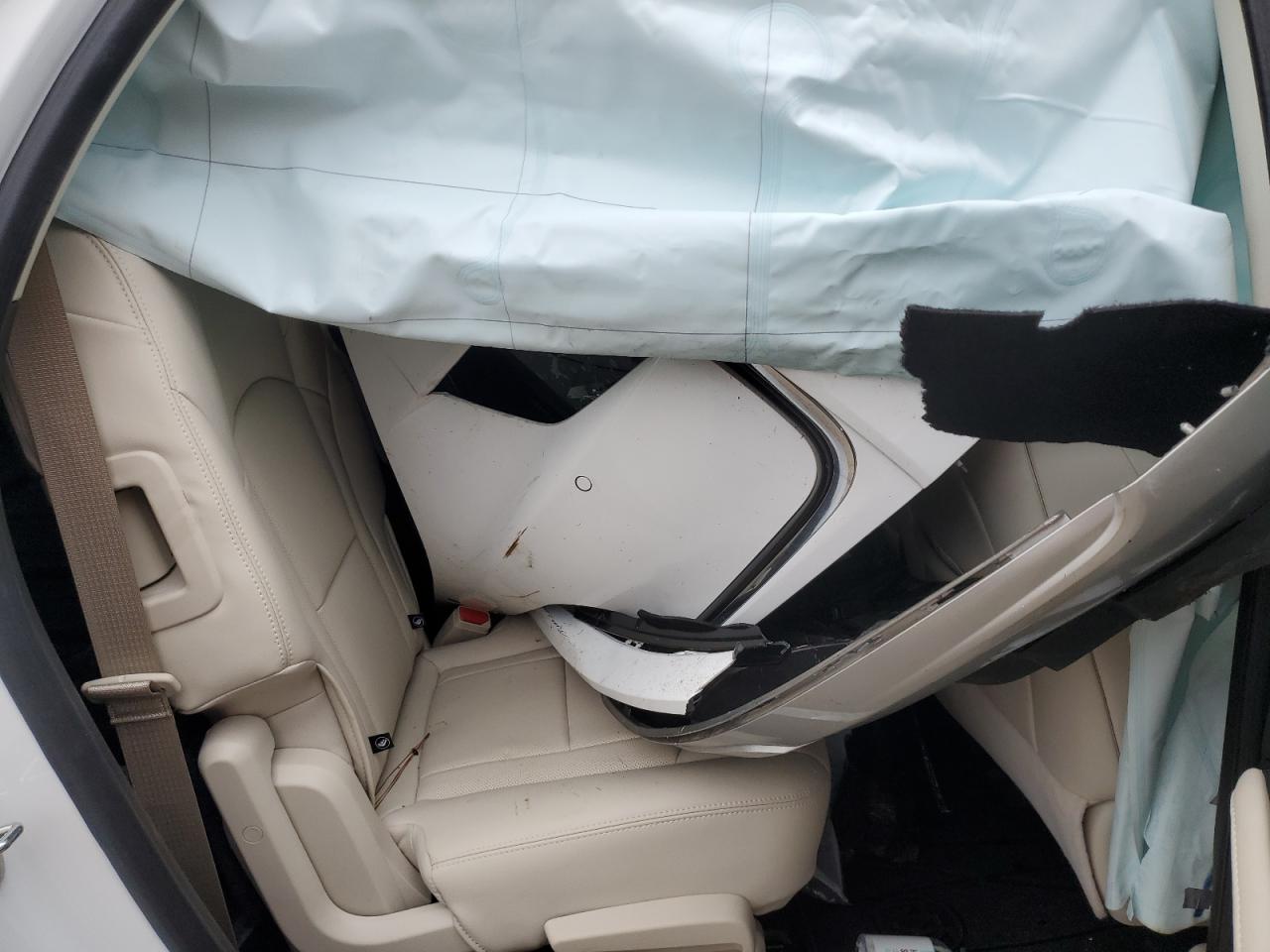 Buick Enclave Essence Image 7