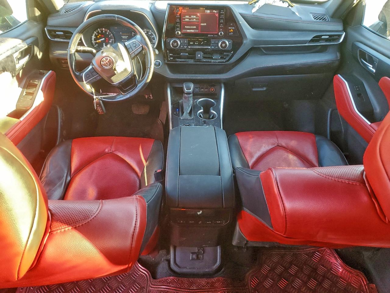 Toyota Highlander Xse Image 7