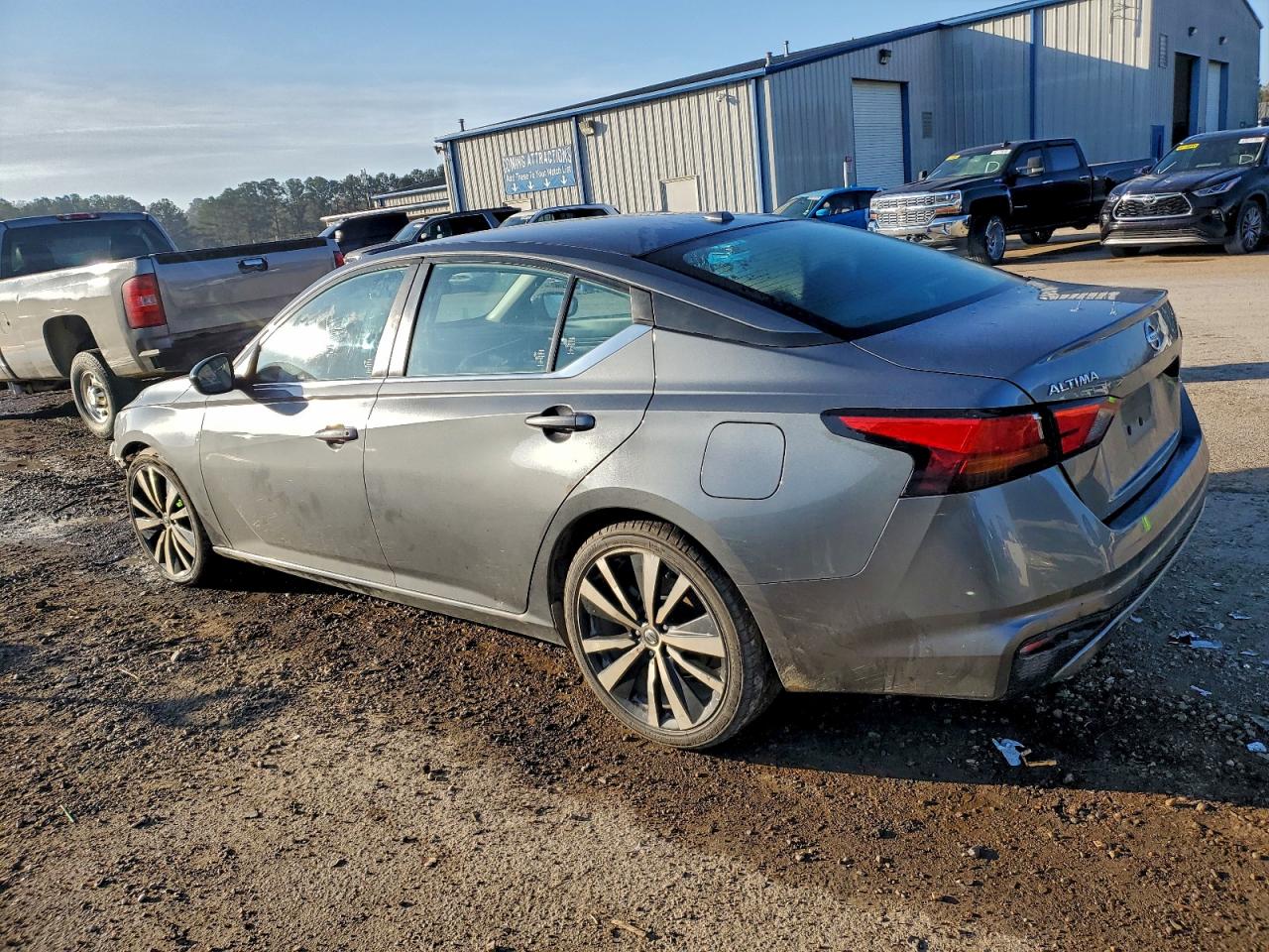 Nissan Altima Sr Image 6