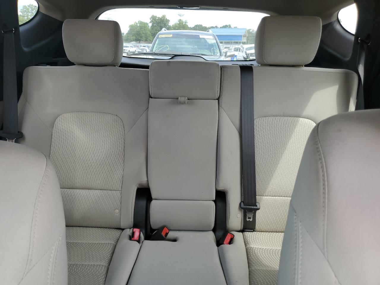 Hyundai SANTA FE Image 12