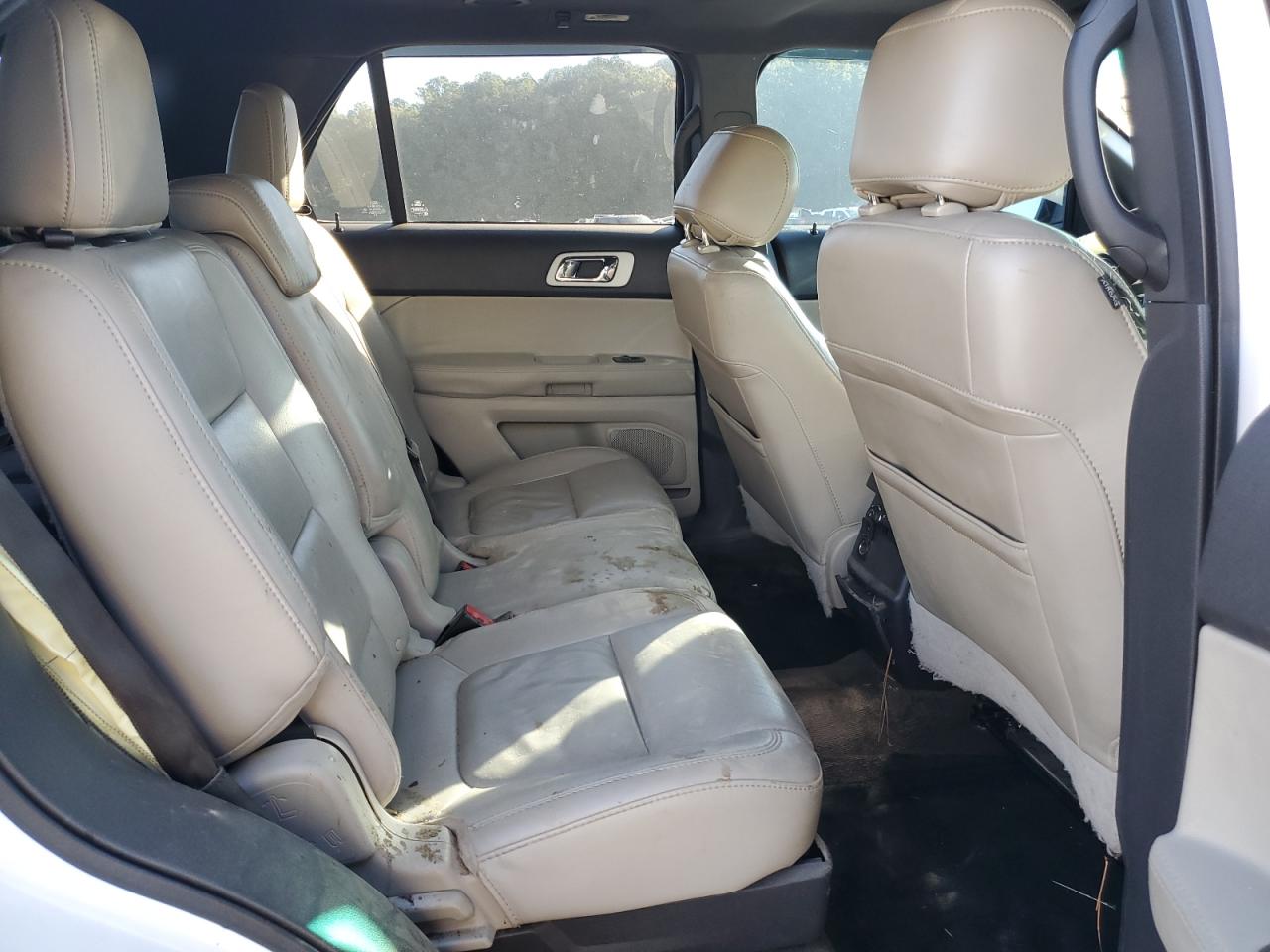 Ford Explorer Xlt Image 6