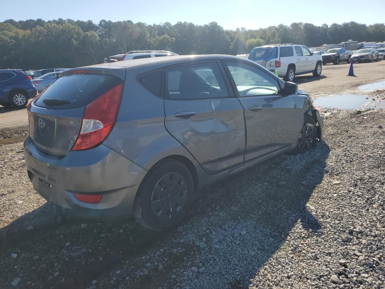 Hyundai ACCENT Se Image 11