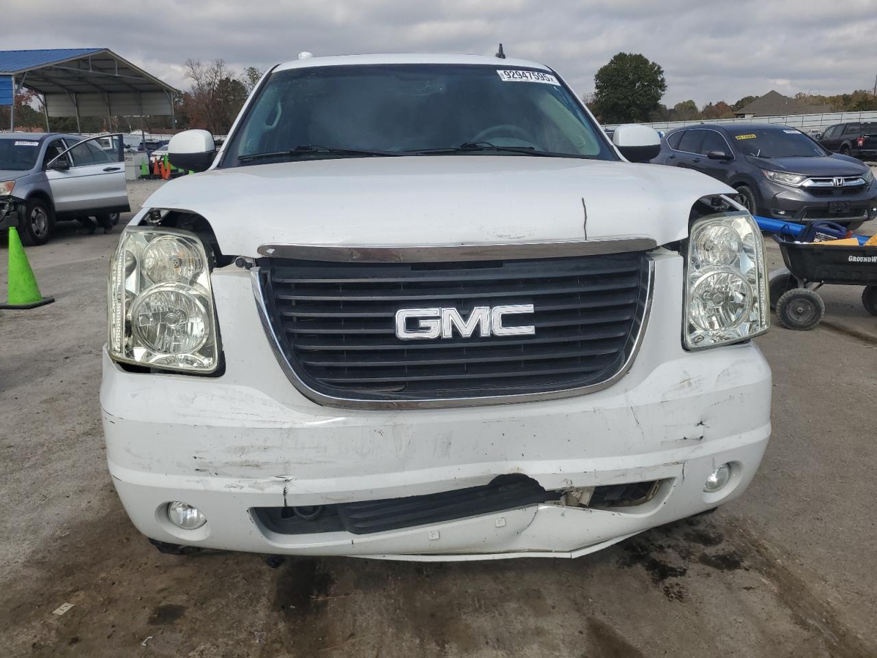 GMC Yukon Slt Image 9