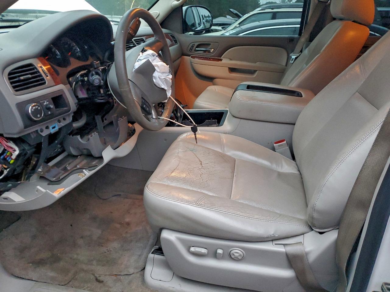 GMC Yukon Slt Image 11